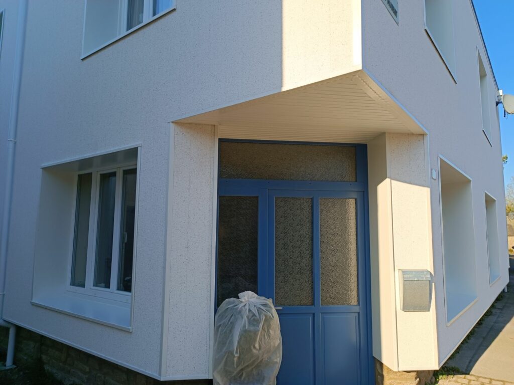 Isolation par l'extérieur d'un logement dans le Morbihan