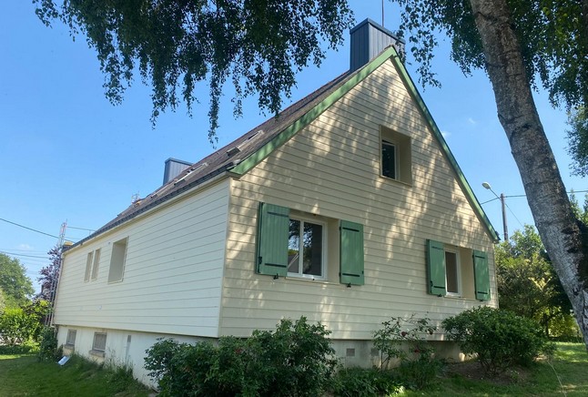 Bardage extérieur en lames composites