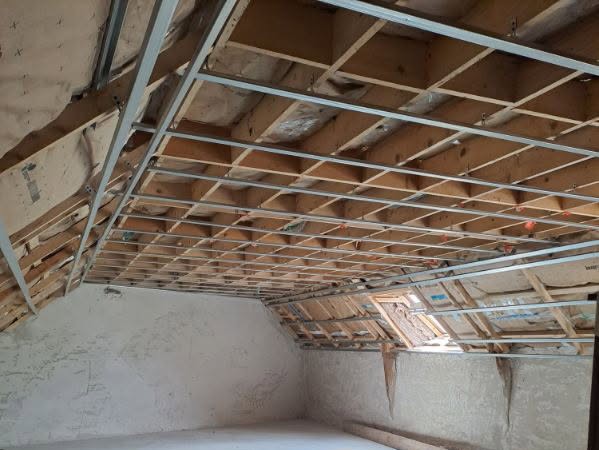 Travaux d'isolation par l'intérieur d'une maison