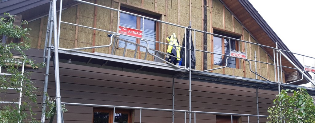 Pose d'un bardage en bois par Sérénove